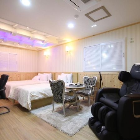 Yeosu Mj Motel Eksteriør billede